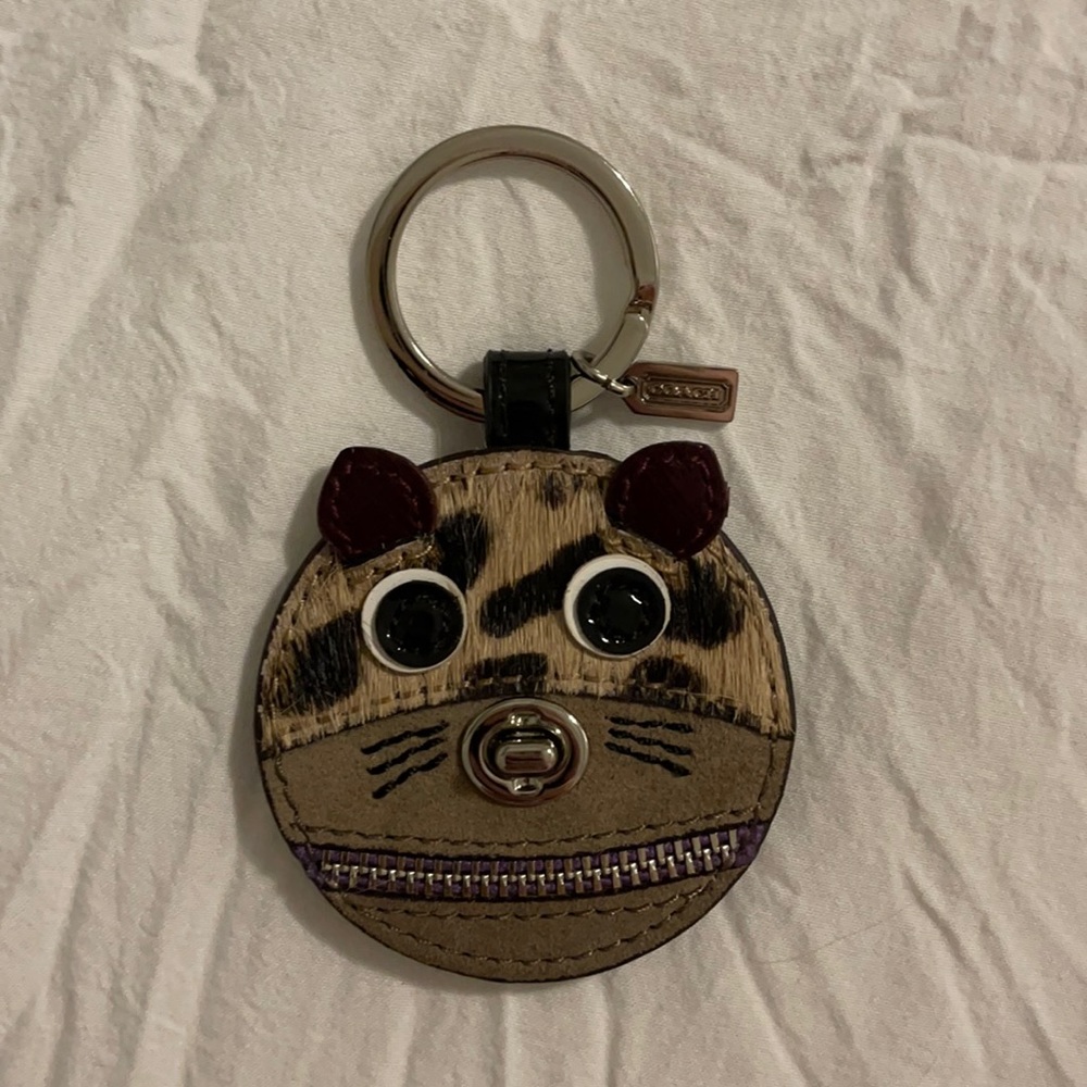 Coach Key Fob Leopard spot Cat NEW w/ bag